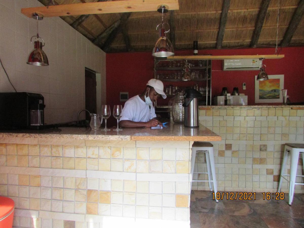 Aloes Lodge Leribe エクステリア 写真