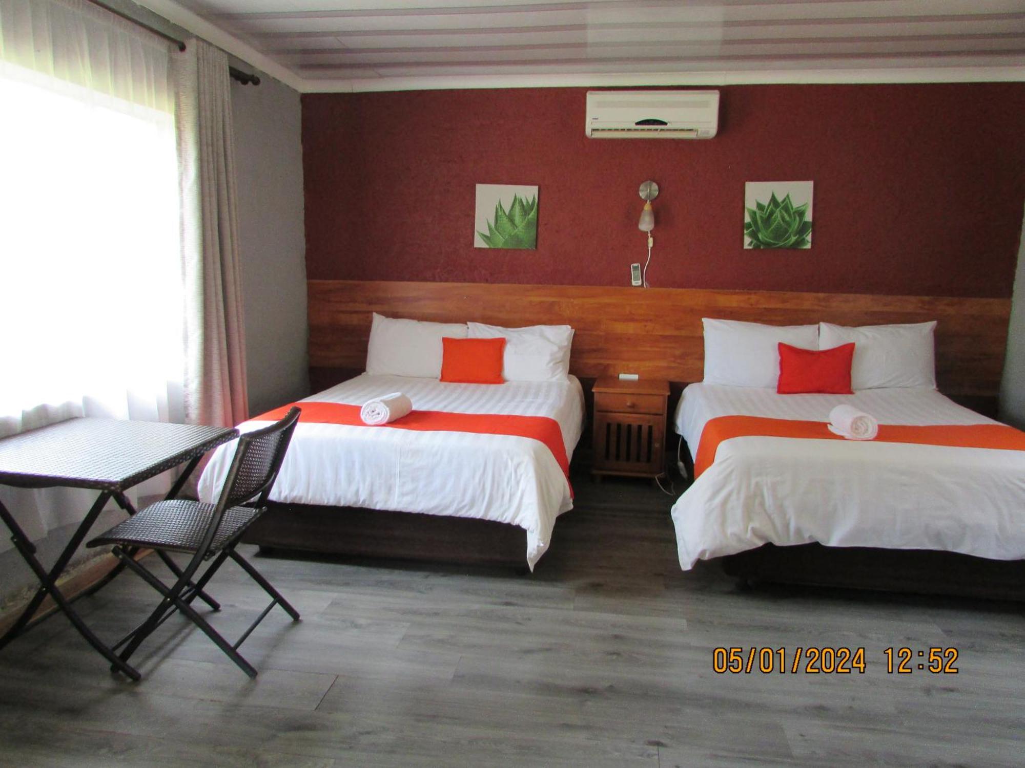 Aloes Lodge Leribe エクステリア 写真