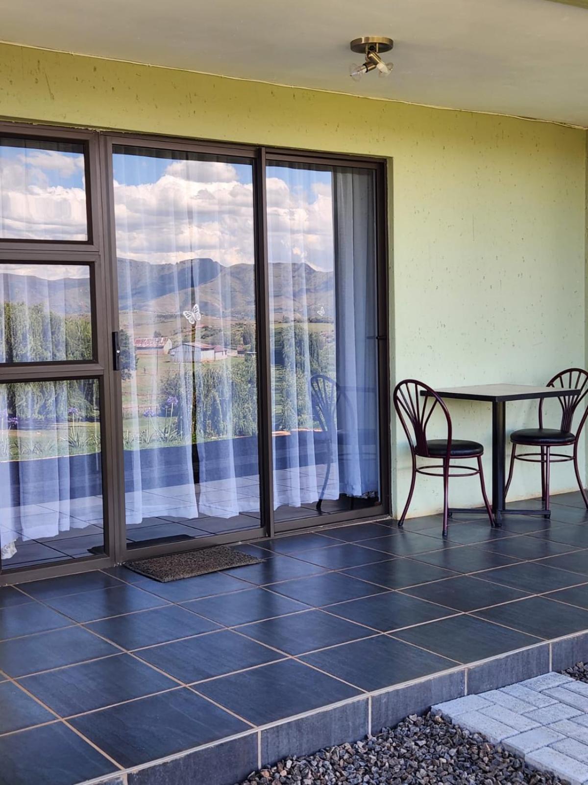 Aloes Lodge Leribe エクステリア 写真
