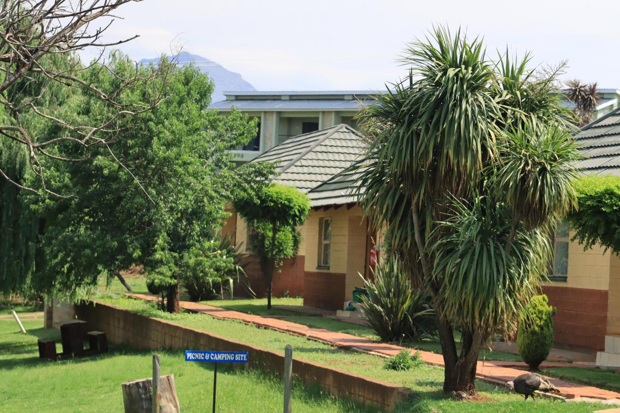 Aloes Lodge Leribe エクステリア 写真