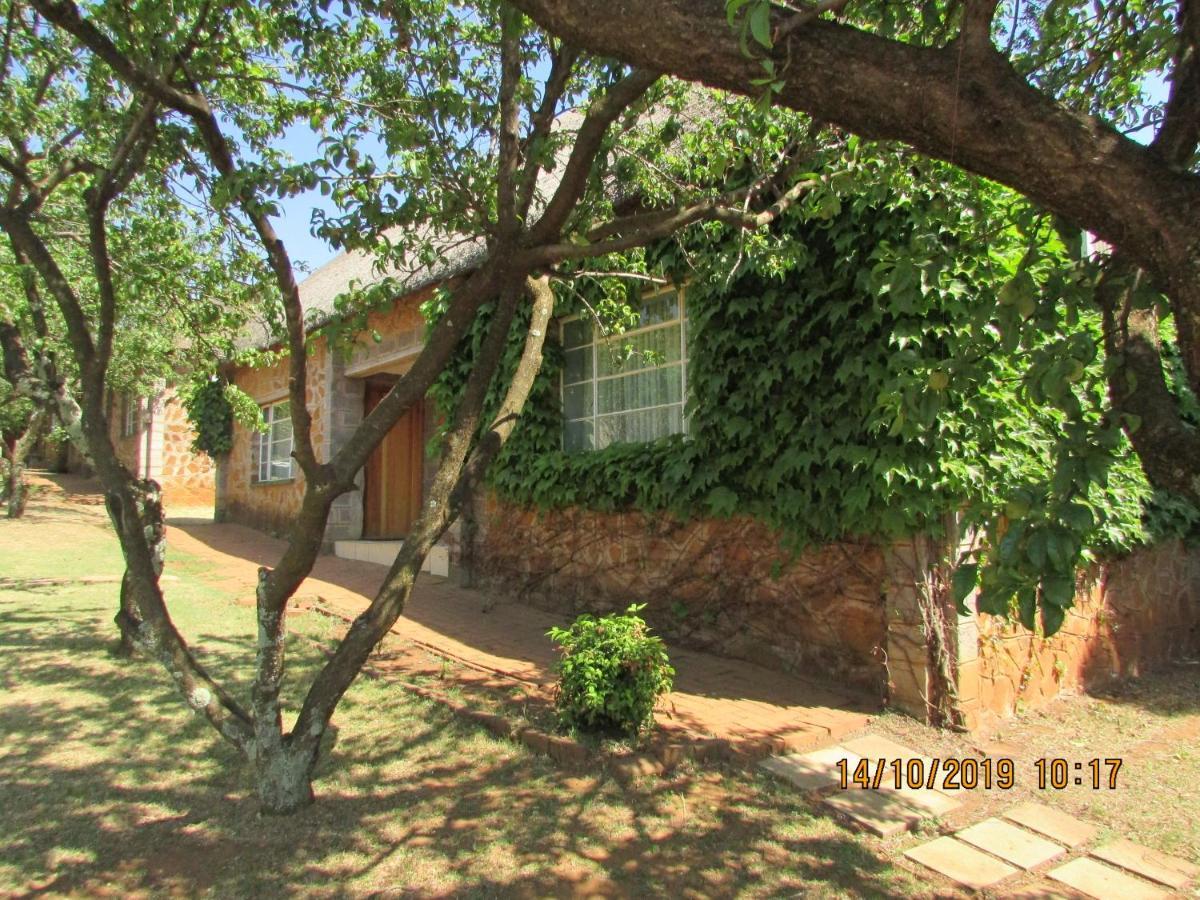 Aloes Lodge Leribe エクステリア 写真