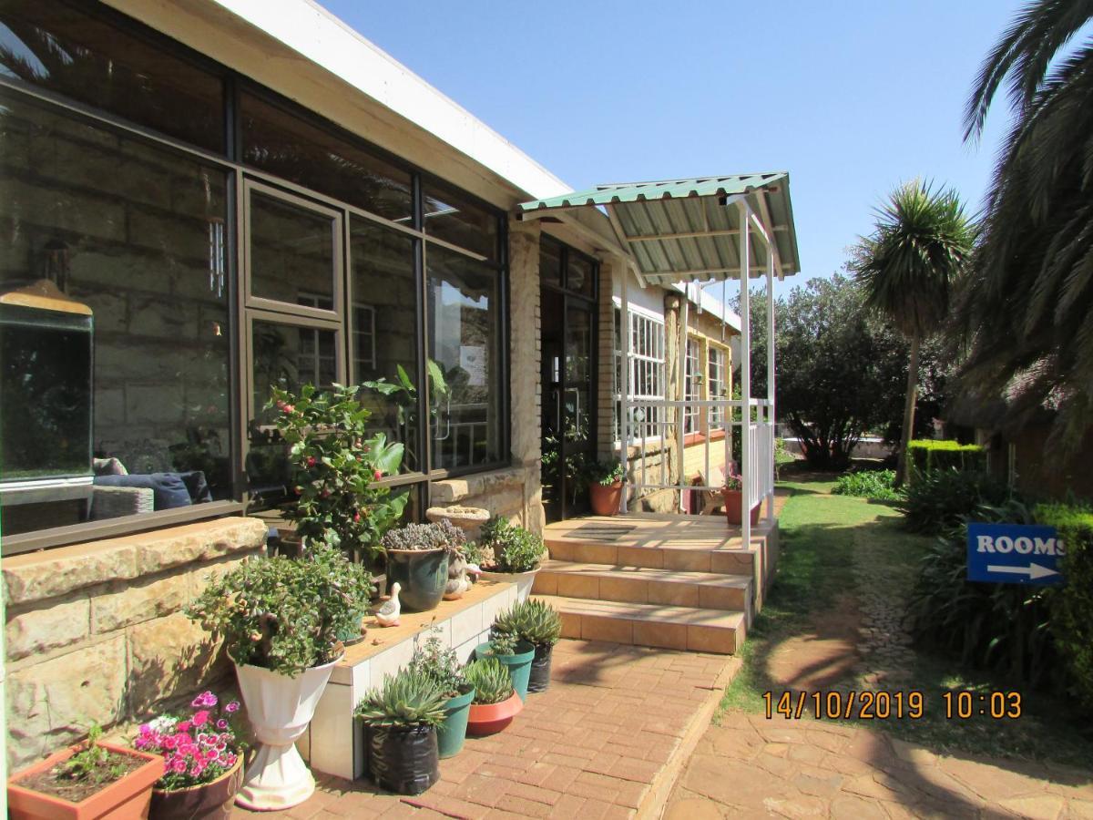 Aloes Lodge Leribe エクステリア 写真